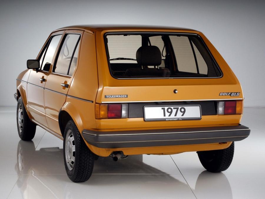  Volkswagen Golf 5-Door 1974 года  (фото 8 из 9)